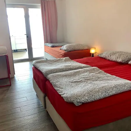 Loft-beach-apartments Ratko Apartment *