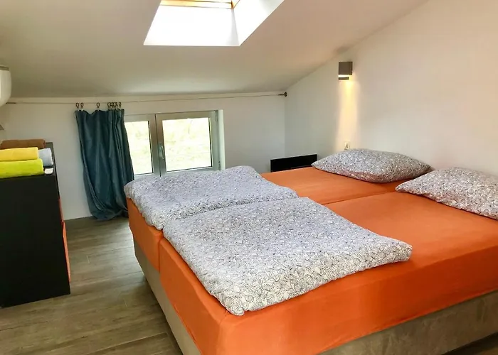 Loft-beach-apartments Ratko 노비비노돌스키