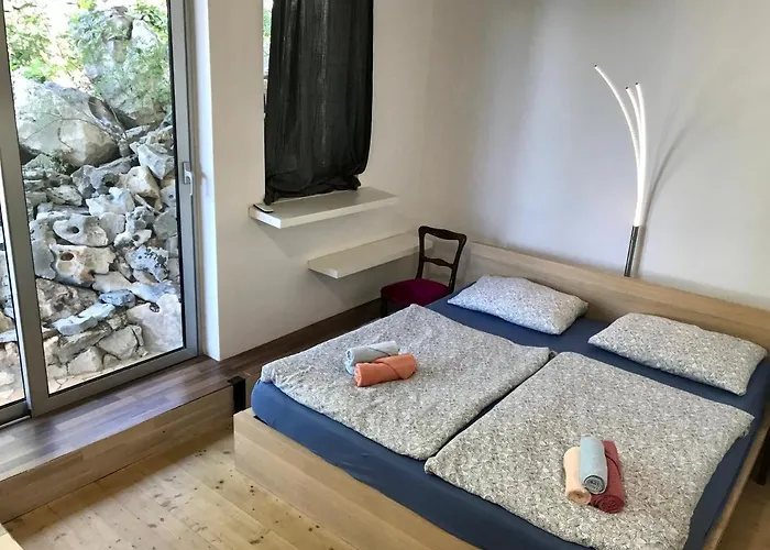 Loft-beach-apartments Ratko アパート