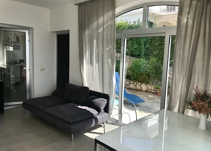 Loft-beach-apartments Ratko Apartment *
