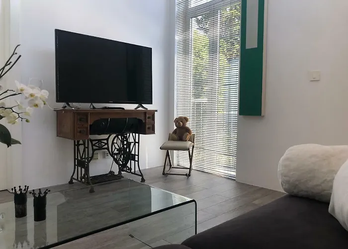 Loft-beach-apartments Ratko 노비비노돌스키